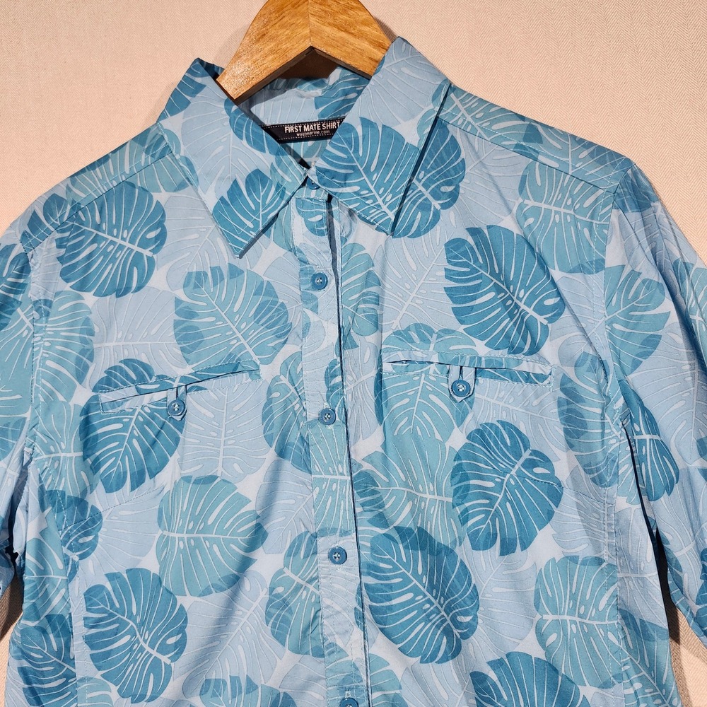 West Marine First Mate Shirt Medium Blue Tropical‎ Leaf Button Down Womens